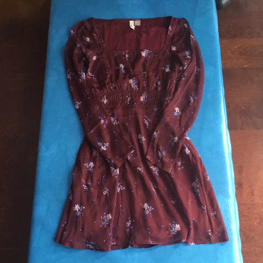 Dress - Picture 1 of 1